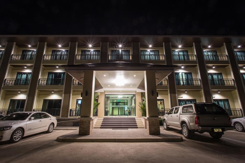 Morage Hotel Phitsanulok Exterior foto