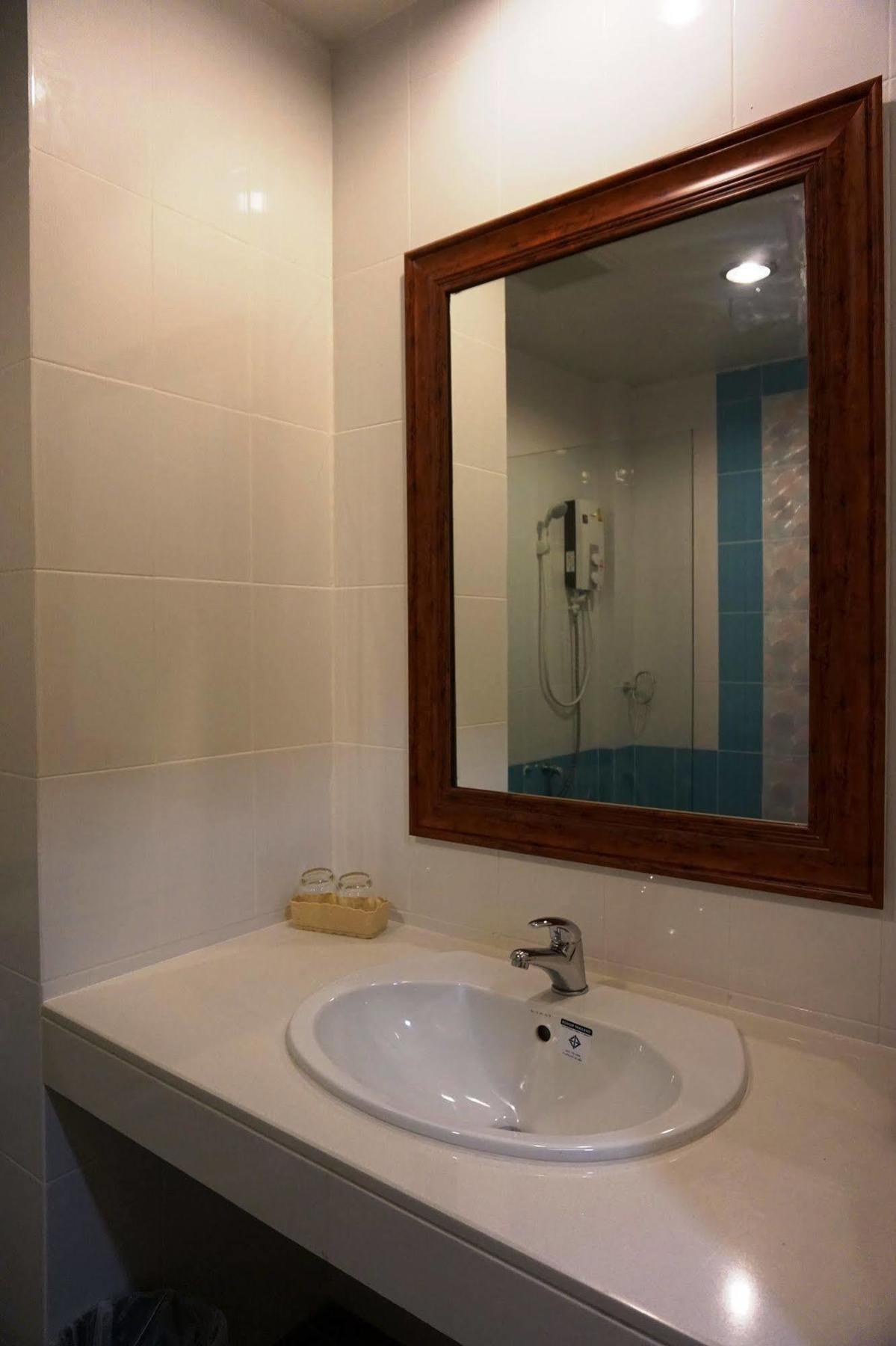Morage Hotel Phitsanulok Exterior foto