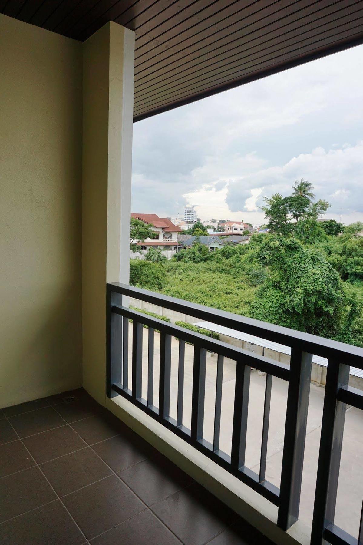 Morage Hotel Phitsanulok Exterior foto